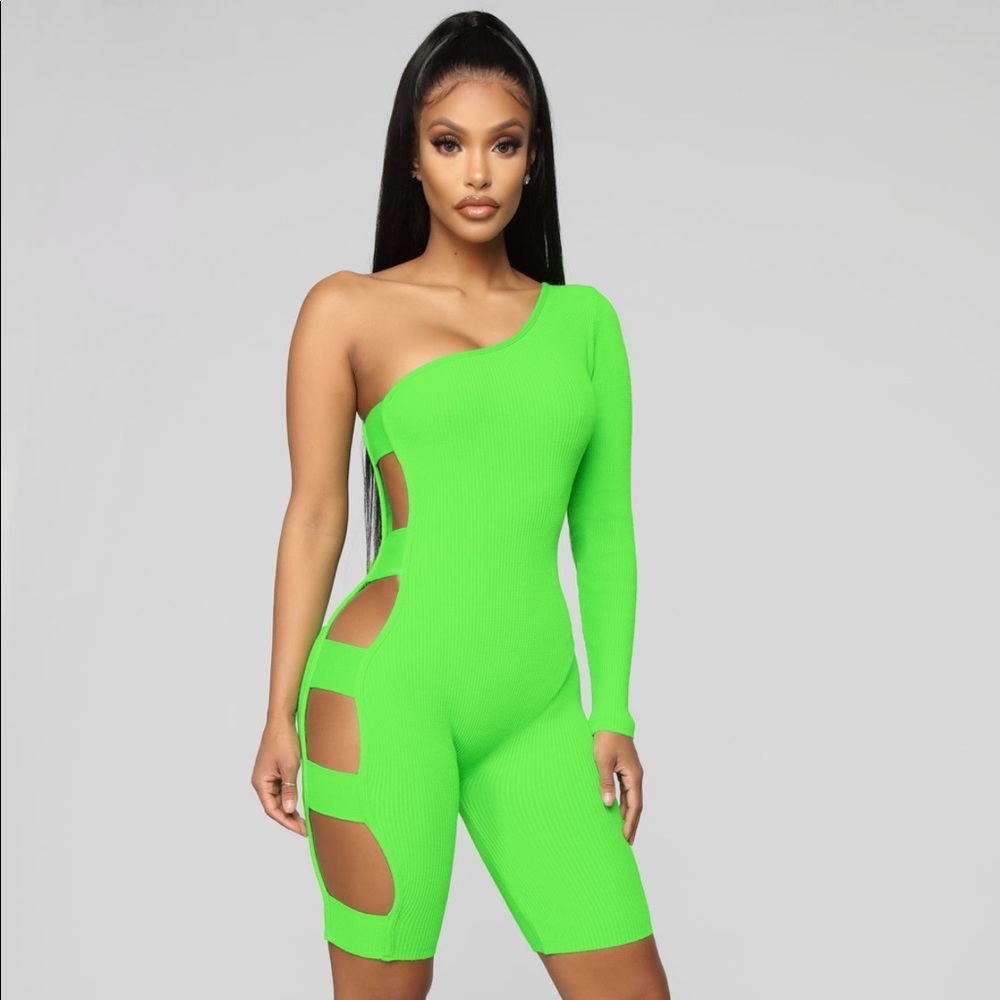 One sleeve romper